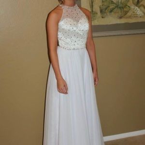 WHITE PROM/ LONG DRESS